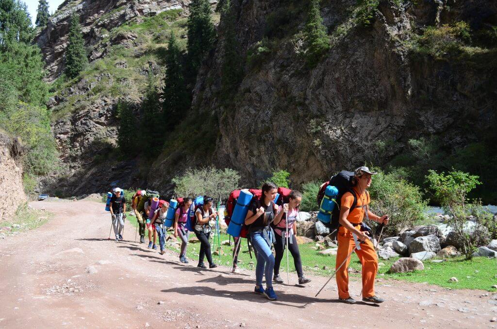 ДЕТСКО-ЮНОШЕСКОМУ ТУРИЗМУ — 60 ЛЕТ