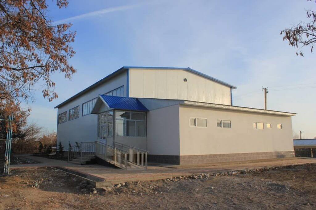 ДЕПУТАТТАР МЕКТЕП, БАЛА БАКЧА МАСЕЛЕЛЕРИН КӨТӨРҮШТҮ