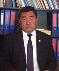 КМУНУН РЕКТОРЛУК КЫЗМАТЫ ҮЧҮН БЕШ  ТАЛАПКЕР АТ САЛЫШАТ  