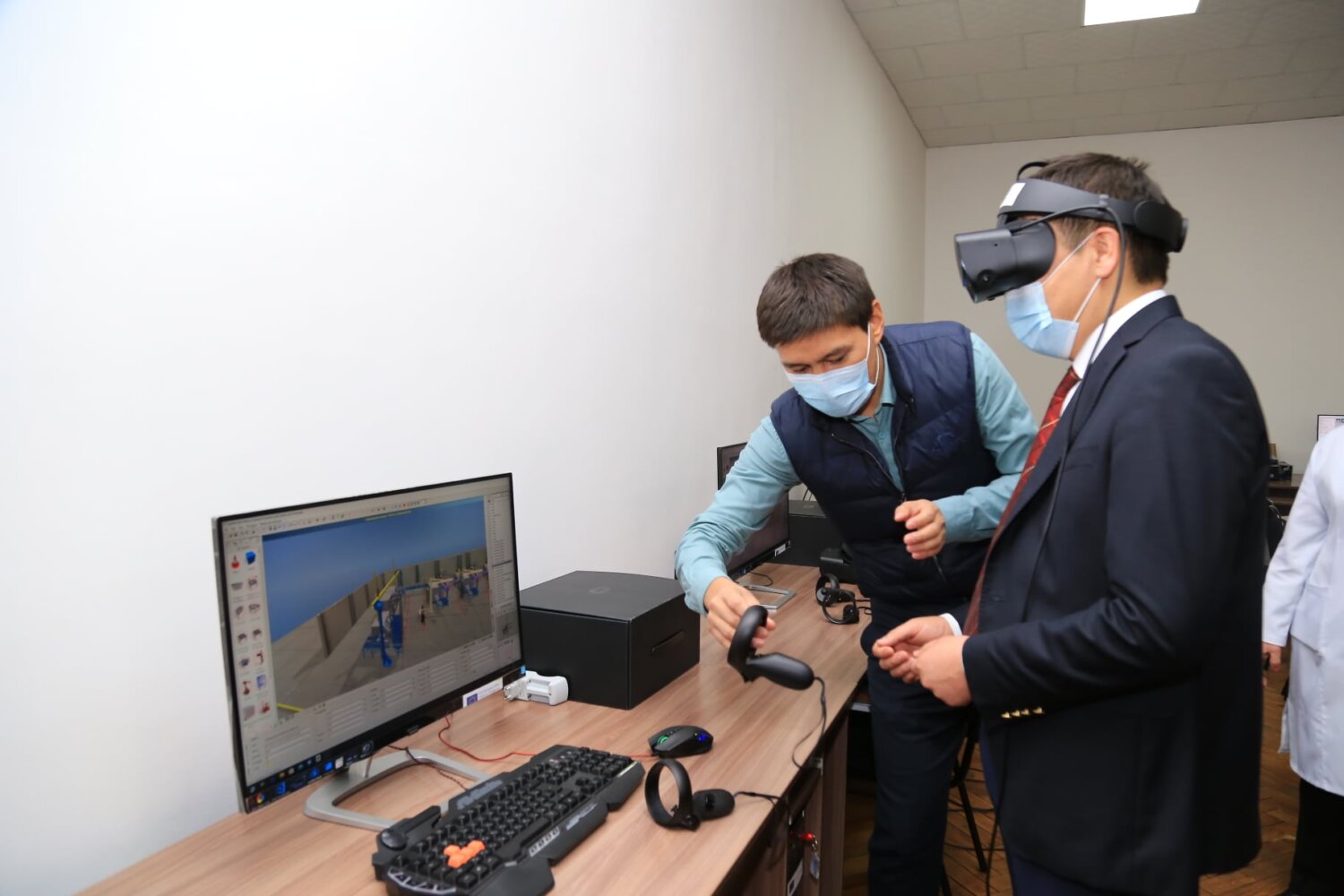 АЛМАЗБЕК БЕЙШЕНАЛИЕВ: “АГРАРНЫЙ УНИВЕРСИТЕТ ДОЛЖЕН БЫТЬ В ТЕСНОМ СОТРУДНИЧЕСТВЕ С ФЕРМЕРАМИ”