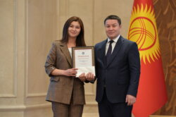 ОШТУНУН СТУДЕНТТЕРИ ПРЕЗИДЕНТТИК «ҮМҮТ» СТИПЕНДИЯСЫНЫН ЭЭЛЕРИ