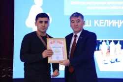 ОшМУнун СТУДЕНТИ ЖЕҢИЛ АТЛЕТИКА БОЮНЧА ӨЛКӨ ЧЕМПИОНУ