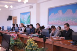 ОшТУнун СТУДЕНТТЕРИ БИЗНЕС БАШТООНУН ЖОЛДОРУН ҮЙРӨНҮШТҮ