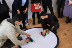 ОШТУда РОБОТ ТЕХНИКАЛАРЫН   ОКУТУУ БОРБОРУ  АЧЫЛДЫ