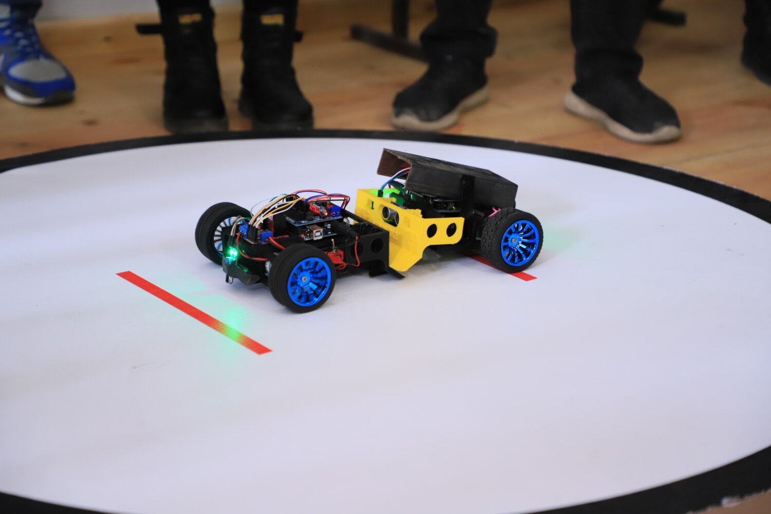 ОШТУда РОБОТ ТЕХНИКАЛАРЫН ОКУТУУ БОРБОРУ АЧЫЛДЫ