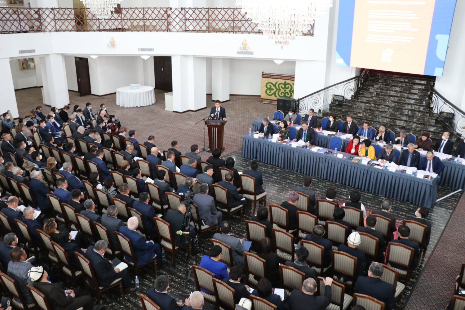 БИЛИМ БЕРҮҮ ЖАНА ИЛИМ МИНИСТРЛИГИ 2020-ЖЫЛДЫН ЖЫЙЫНТЫКТООЧУ КОЛЛЕГИЯСЫН ӨТКӨРДҮ