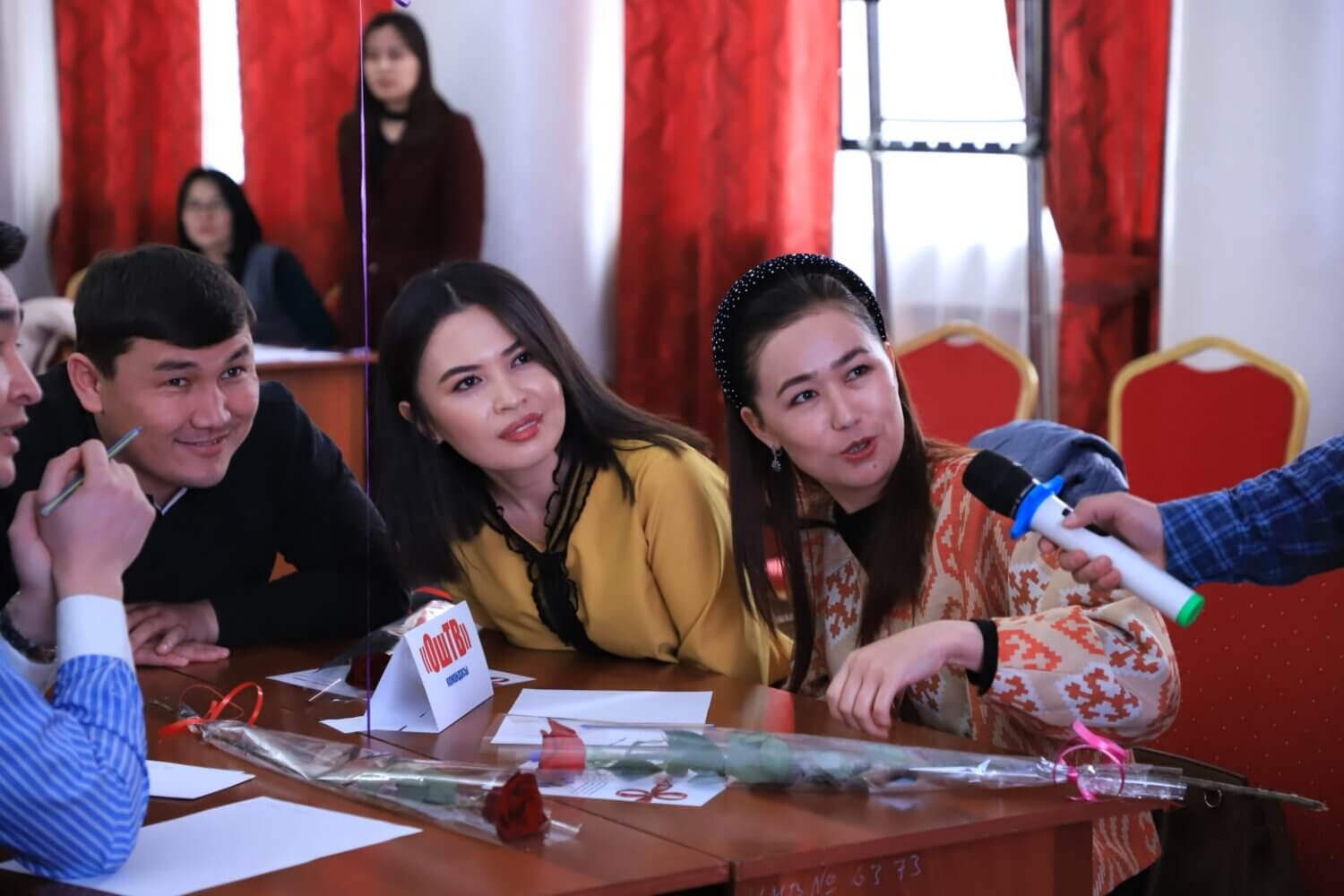 ОШМУДА ЖУРНАЛИСТТЕР АРАСЫНДА ВИКТОРИНА КЕЧЕСИ ӨТТҮ