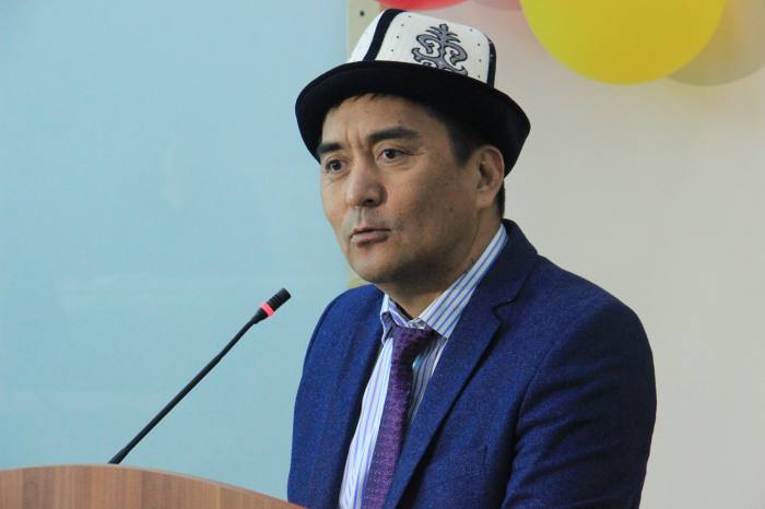 ЗАМАНБАП ПЕДАГОГ: КЕЧЭЭ, БҮГҮН ЖАНА ЭРТЕҢ