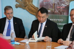 “МАНАС — АЛТАЙ ТООЛОРУНУН АРСТАНЫ”