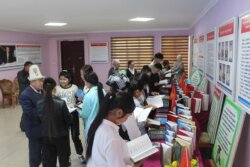 “КИТЕПТИН БАРАГЫН АЧСАҢ, КИТЕП САГА ДҮЙНӨНҮ АЧАТ!»