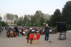 ОШМУДА ДҮЙНӨ САЛГАН  КЫЗМАТКЕРЛЕР ЭСКЕРИЛДИ