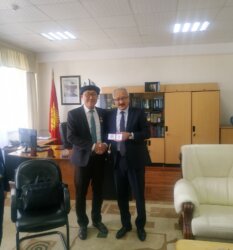 КММАНЫН ОРДИНАТОРУНА КУСЕЙИН КАРАСАЕВ МЕДАЛЫ ТАПШЫРЫЛДЫ