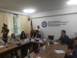 МЫКТЫ ЖАШ ИЛИМПОЗДОР СЫЙЛАНЫШТЫ