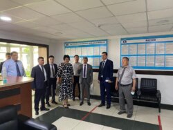 КЫРГЫЗ-ӨЗБЕК ЭЛ АРАЛЫК УНИВЕРСИТЕТИ ӨЗБЕКСТАНДЫН ЖОЖДОРУ МЕНЕН КЫЗМАТТАШАТ