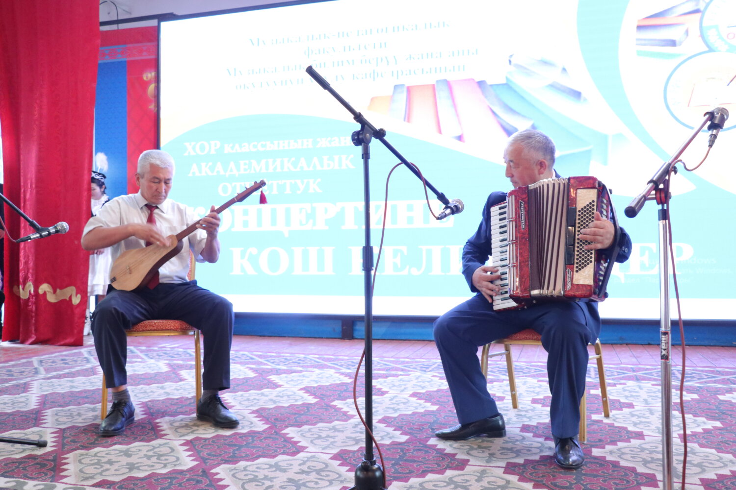 ОшМПУнун ТАЛАНТТАРы САХНАДА