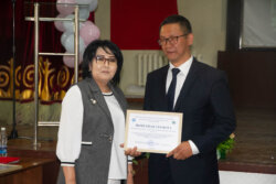 УЛУУ ЖЕҢИШТИН 76 ЖЫЛДЫГЫНА КАРАТА ӨТКӨН СЫНАКТЫН ЖЕҢҮҮЧҮЛӨРҮ АНЫКТАЛДЫ