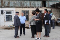 МИНИСТР КУПЕШЕВ ЫСЫК-КӨЛ ОБЛУСУНДАГЫ БИЛИМ БЕРҮҮ МЕКЕМЕЛЕРИН КЫДЫРУУДА