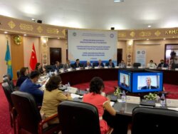 ОШМУНУН РЕКТОРУ КАЗАКСТАНДА КОНФЕРЕНЦИЯГА КАТЫШУУДА