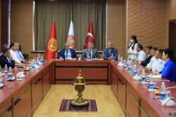 ОШМУ МЕНЕН  КЫРГЫЗ-ТҮРК «МАНАС» УНИВЕРСИТЕТИ КЫЗМАТТАШАТ