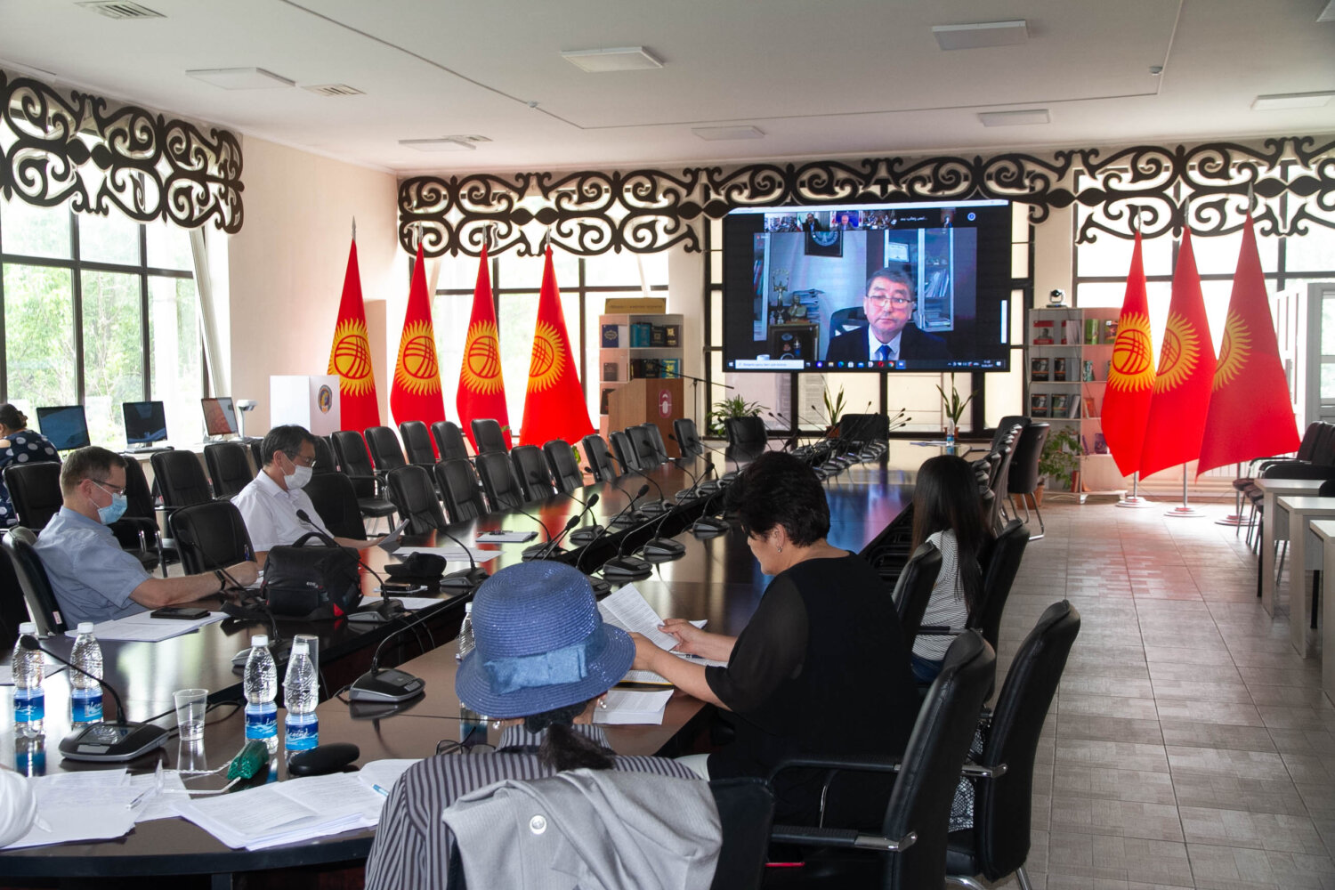 арабаева университет в бишкеке. киргизский государственный университет имени и. авн арабаева. кгу арабаев колледж. кгу арабаева.