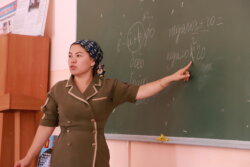 ОшМПУда МАМЛЕКЕТТИК ТИЛДИ ӨНҮКТҮРҮҮГӨ БАГЫТТАЛГАН ЭКИ КҮНДҮК СЕМИНАР ӨТТҮ