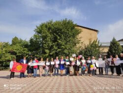 ЖЕТИ-ӨГҮЗДҮН МУГАЛИМДЕРИ COVID-19 АЛДЫН АЛУУ БОЮНЧА АКЦИЯ ӨТКӨРҮШТҮ