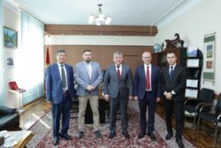 ОШМУ ПОЛЬШАДАГЫ ЭКОНОМИКА УНИВЕРСИТЕТИ МЕНЕН КЫЗМАТТАШАТ