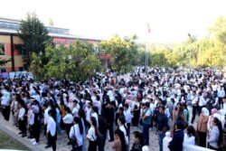 КЫРГЫЗ-ӨЗБЕК ЭЛ АРАЛЫК УНИВЕРСИТЕТИНДЕ БИЛИМ КҮНҮ БЕЛГИЛЕНДИ