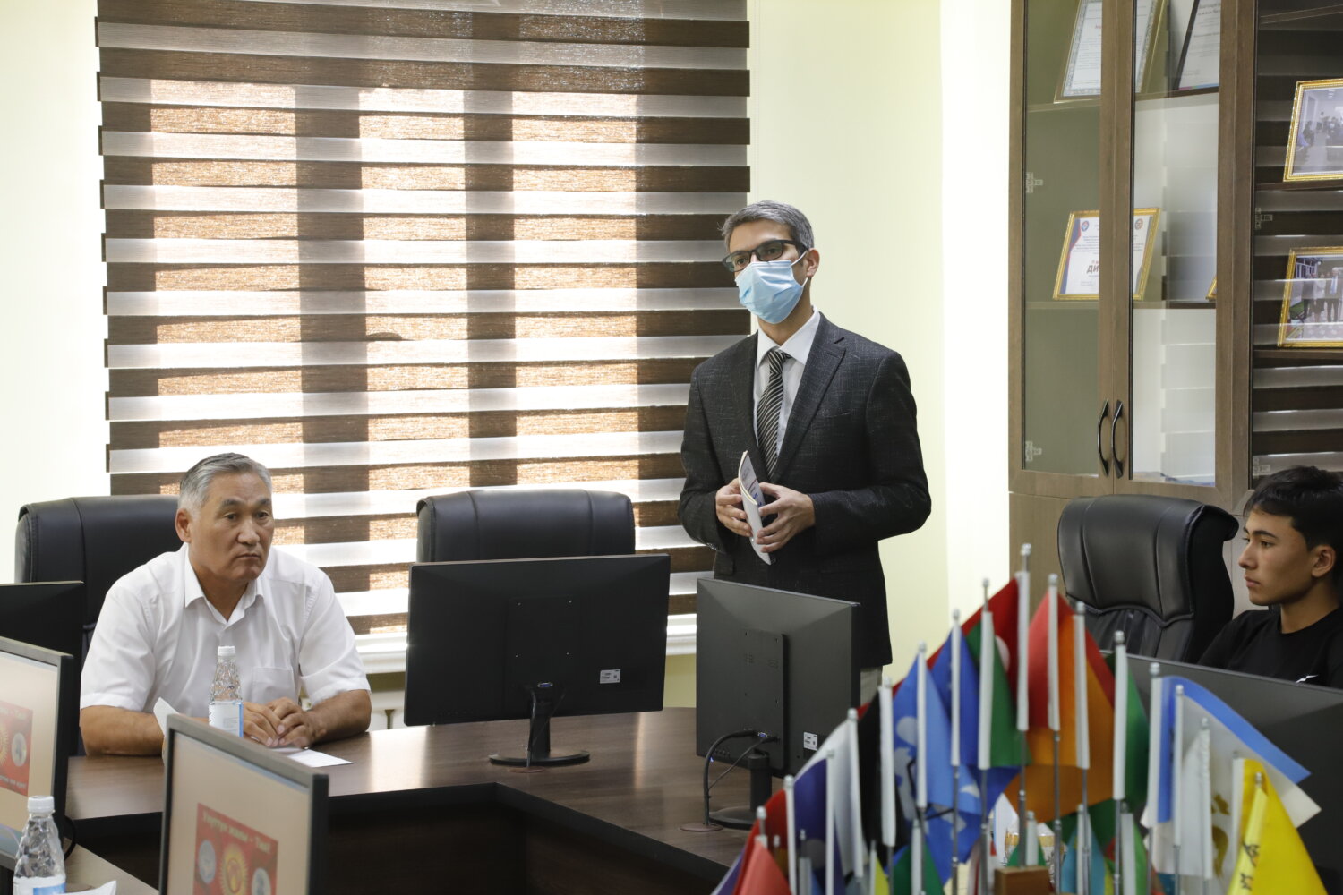 МАМЛЕКЕТТИК ТИЛ КҮНҮНӨ АРНАЛДЫ