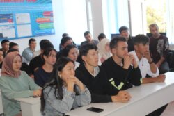 КЫРГЫЗ-ӨЗБЕК УНИВЕРСИТЕТИНИН СТУДЕНТТЕРИ КОШ ДИПЛОМГО ЭЭ БОЛУШАТ