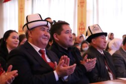 Б.ЗУЛУЕВ: “СТУДЕНТТИК КУРАК — БУЛ БИЛИМГЕ ДА, КҮЛКҮГӨ ДА, СҮЙҮҮГӨ ТОЙБОЙ ТУРГАН УБАК”