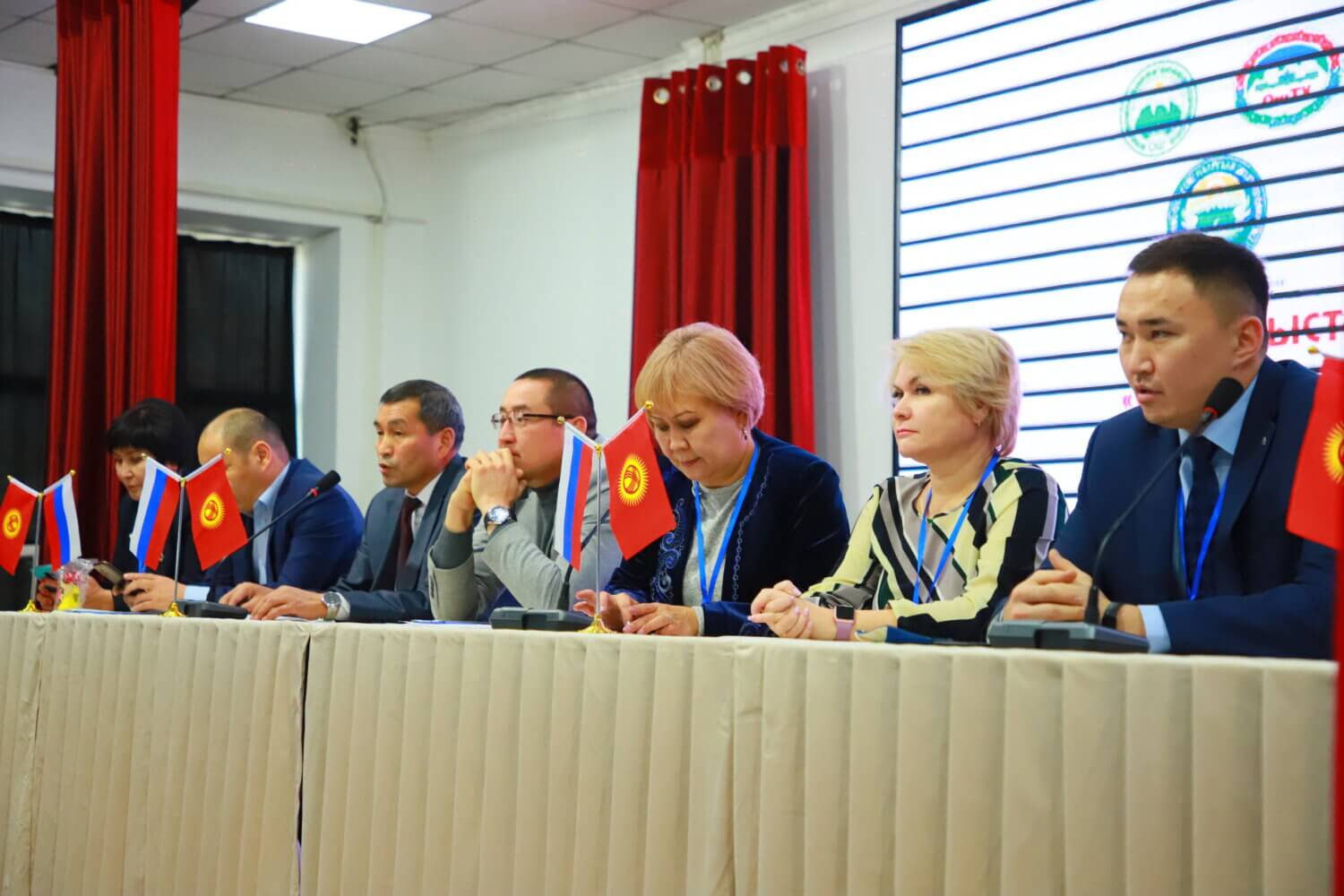 ОШТУДА РОССИЯНЫН ЖОЖДОРУНУН  КӨРГӨЗМӨСҮ ӨТҮП ЖАТАТ