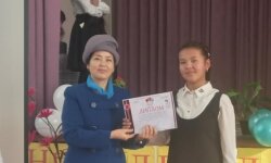 «МЕКЕНИМ БАРДА, МЕН БАРМЫН, МЕКЕНИМ БАРДА, КАМБАРМЫН»