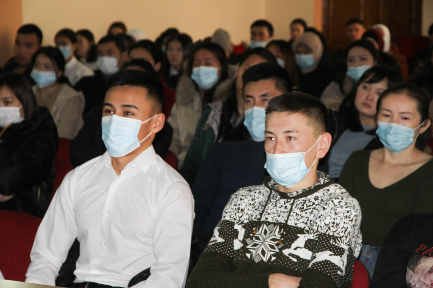 КМУДА СПИД ТУУРАЛУУ СТУДЕНТТЕРГЕ МААЛЫМАТ БЕРИЛДИ