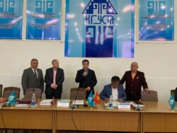 КМКТАУнун ОКУТУУЧУЛАРЫ СЫЙЛЫК АЛЫШТЫ