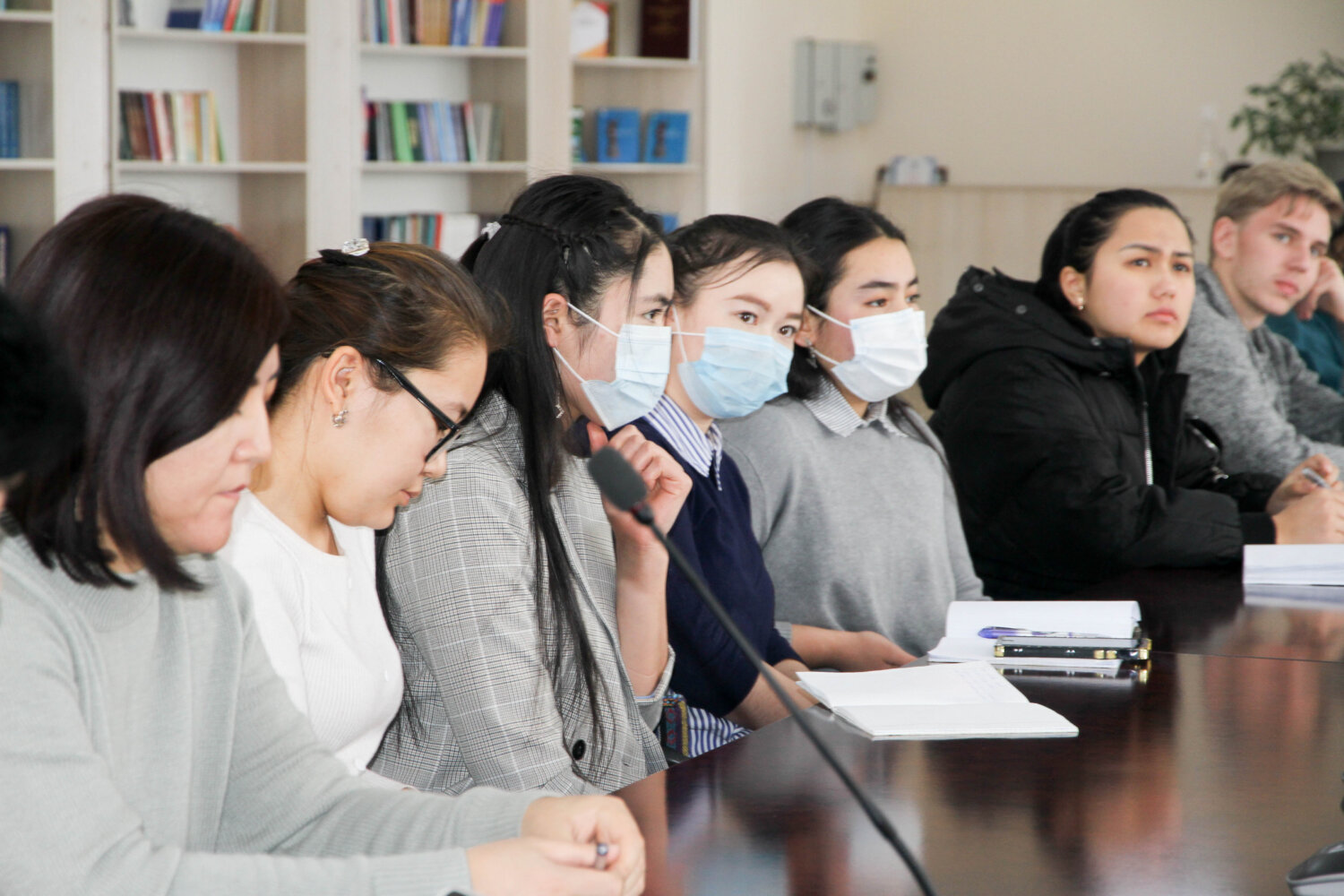 ЭЛДЕРДИН ДОСТУГУ УНИВЕРСИТЕТИНИН ОКУМУШТУУСУ КМУДА КОНОКТО