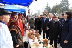 ОШМУДА ЭЛ АРАЛЫК ЭНЕ ТИЛ КҮНҮ ДАҢАЗАЛАНДЫ
