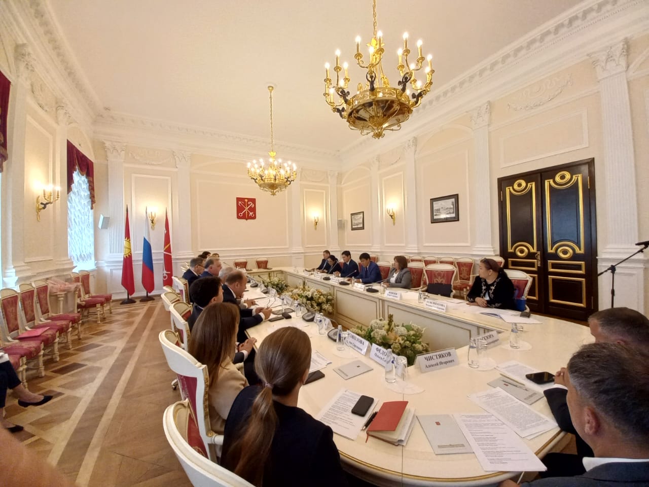 А.БЕЙШЕНАЛИЕВ КЫРГЫЗ-САНКТ-ПЕТЕРБУРГ ӨКМӨТТӨР АРАЛЫК КОМИССИЯНЫН ОТУРУМУНА КАТЫШТЫ