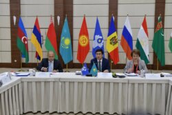 АСТАНАДА КМШ МУГАЛИМДЕРИНИН КЕЗЕКТЕГИ СЪЕЗДИ