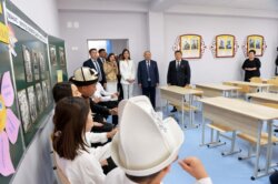 В ЭТОМ ГОДУ В БИШКЕКЕ ЗА 5 МЕСЯЦЕВ БЫЛО ПОСТРОЕНО 15 ШКОЛ