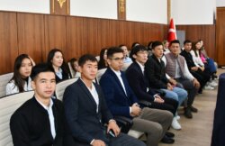 В КНУ ОТМЕТИЛИ 100-ЛЕТИЕ ГЕРОЯ СОЦИАЛИСТИЧЕСКОГО ТРУДА КОРЧУБЕКА АКНАЗАРОВА