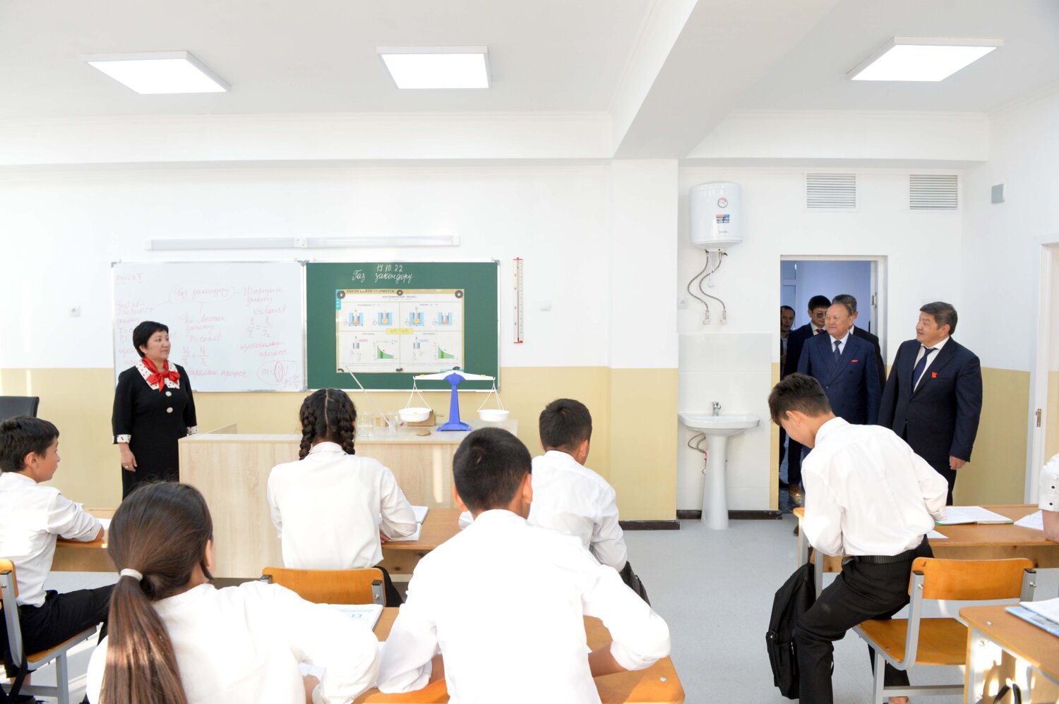 КӨЛМӨ КОНУШУНДАГЫ №78 МЕКТЕП-ГИМНАЗИЯСЫНЫН ЖАҢЫ КОРПУСУ АЧЫЛДЫ