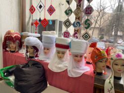 ИННОВАЦИЯЛЫК ТЕХНОЛОГИЯЛАР ТЕМАСЫНДА КӨРГӨЗМӨ ӨТҮП ЖАТАТ