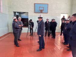 УЛАНБЕК МАМБЕТАКУНОВ АЛАЙ РАЙОНУНДАГЫ ИНТЕРНАТТАГЫ БАЛДАРДЫН ЖАШОО ШАРТЫ МЕНЕН ТААНЫШТЫ