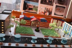 БИЛИМ БЕРҮҮ ЖАНА ИЛИМ МИНИСТРЛИГИ ИЛИМДИН МЫКТЫЛАРЫН СЫЙЛАДЫ