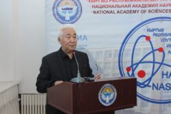 “КУБАТБЕК ЖУСУБАЛИЕВДИН ФИЛОСОФИЯ ДҮЙНӨСҮ”