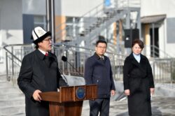 АК-ОРДО ЖАҢЫ КОНУШУНДАГЫ №102 МЕКТЕП АЧЫЛДЫ