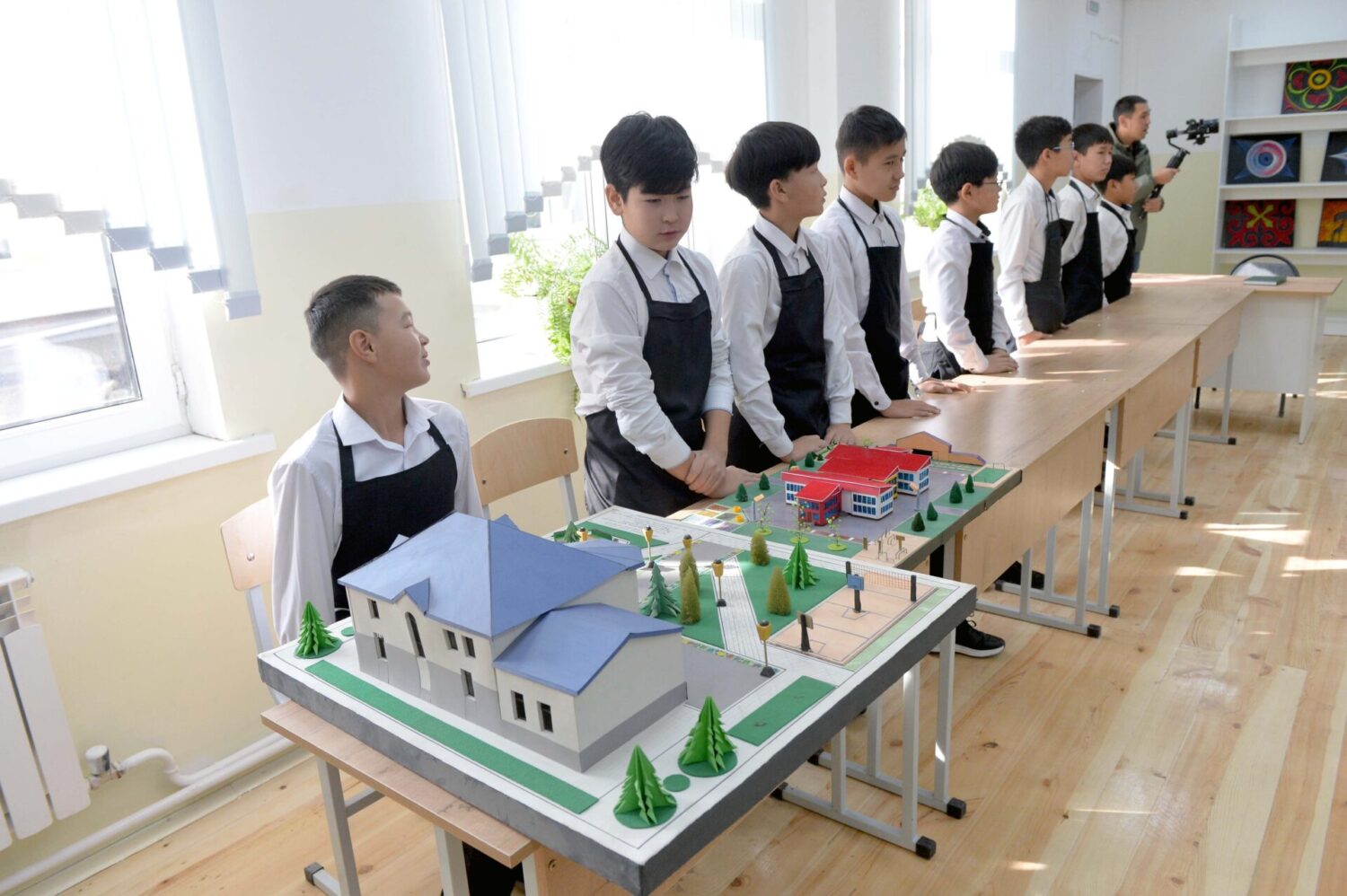 АК-ОРДО ЖАҢЫ КОНУШУНДАГЫ №102 МЕКТЕП АЧЫЛДЫ