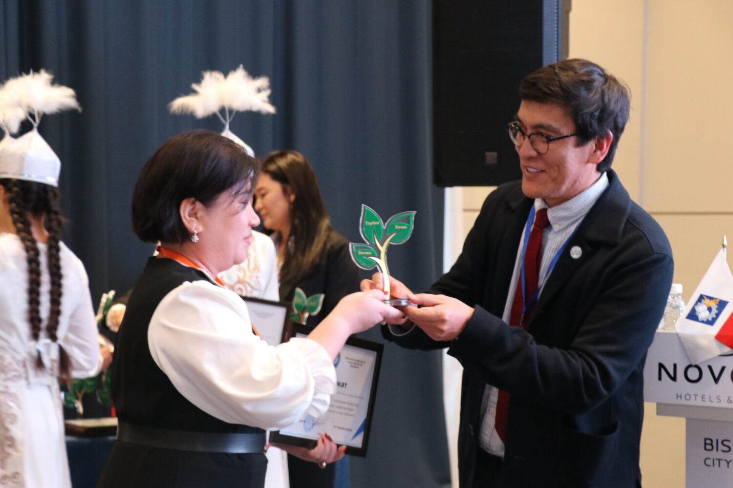 “МЫКТЫ ЛИЦЕЙ” СЫНАГЫНЫН ЖЕҢҮҮЧҮЛӨРҮ СЫЙЛАНДЫ