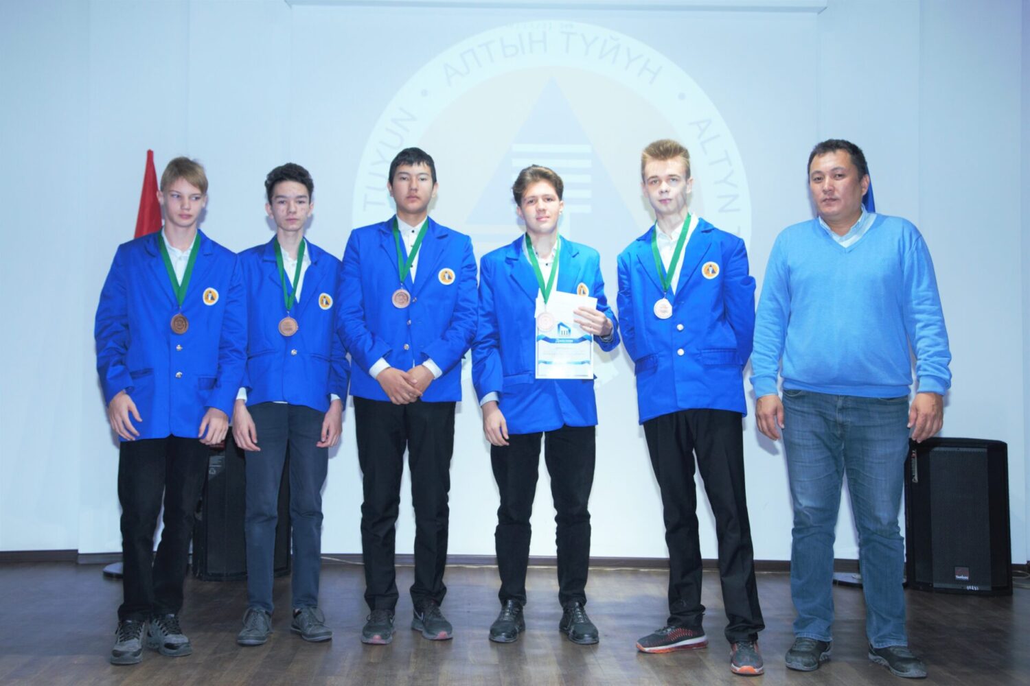 ПРОГРАММИСТЫ БАТКЕНСКОЙ ОБЛАСТИ СТАЛИ ЛУЧШИМИ НА РЕСПУБЛИКАНСКОМ ХАКАТОНЕ